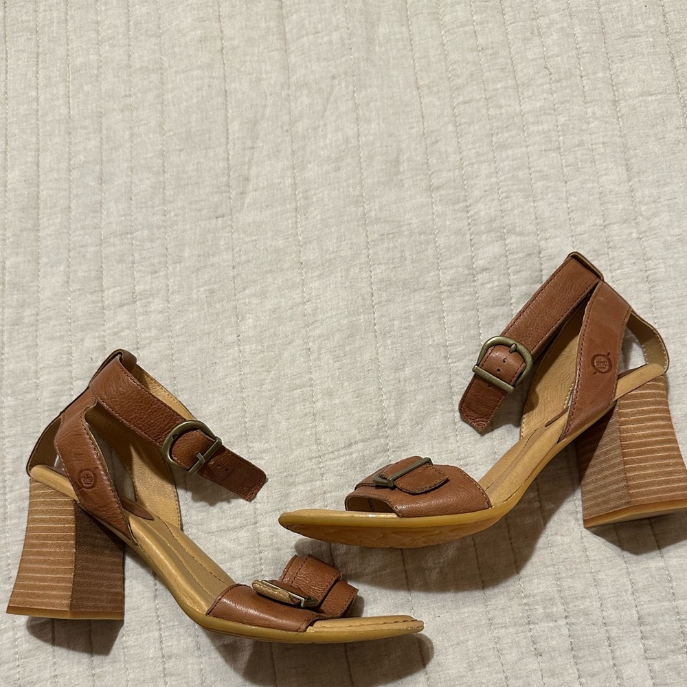 Born Sandals Women's 9